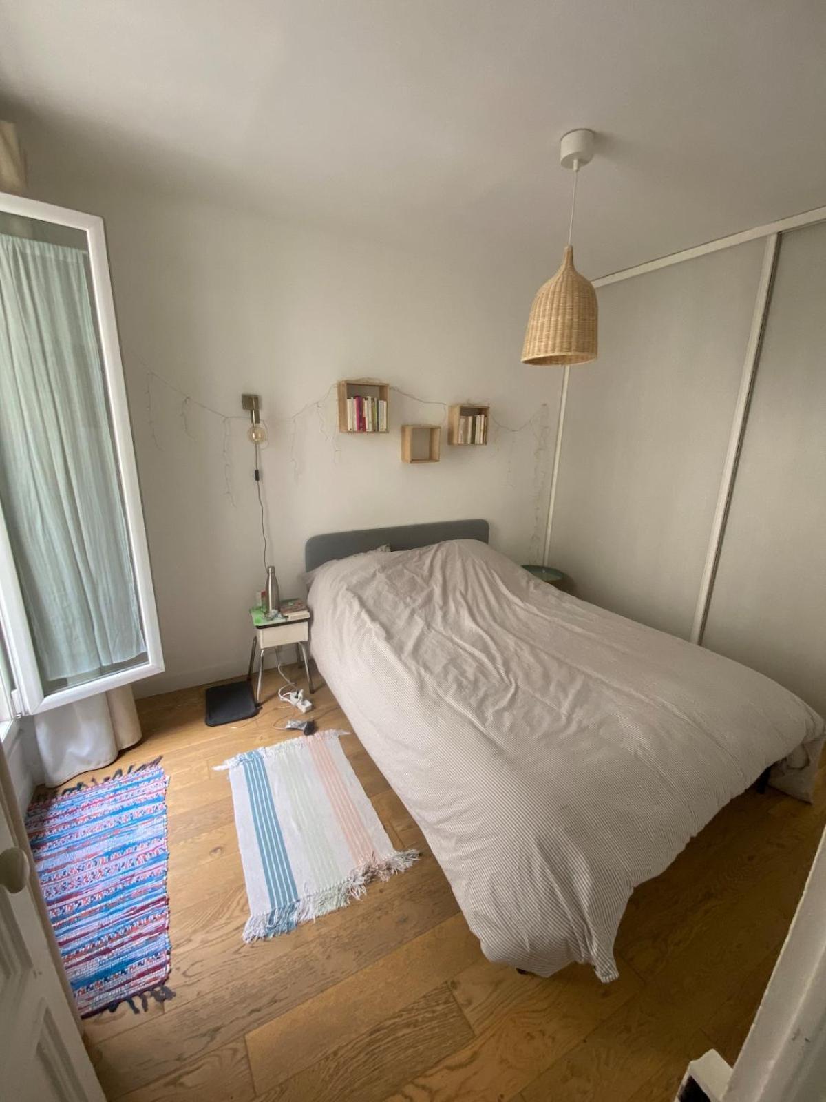 Quiet 2-room In * Paris